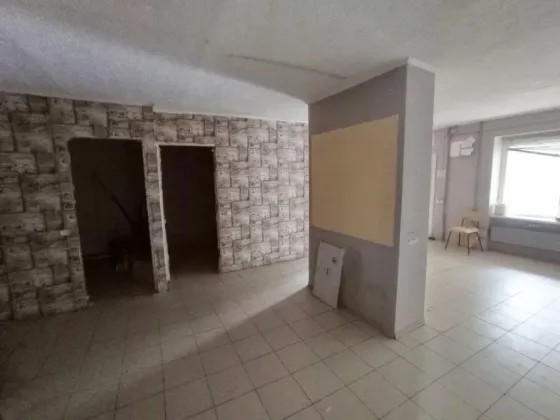 Продаж Приміщення в житловому будинку площа 150 кв.м 1-й поверх на Робоча 75 Дніпро