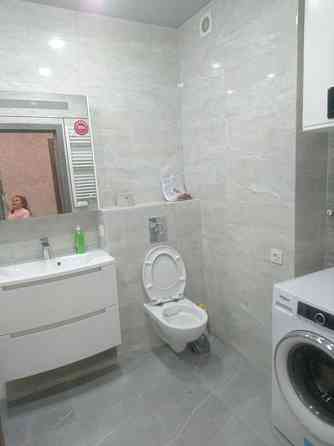 Оренда Квартира 2-кімнатна, 5/24 поверх на ул. Ревуцкого Kiev