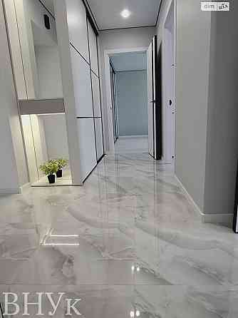 Продаж Квартира 2-кімнатна, 7/10 поверх на вул. Курбаса Л. Ternopil'