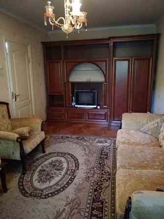 Оренда Квартира 1-кімнатна, 2/5 поверх на проспект Повітряних Сил, 74 Kiev