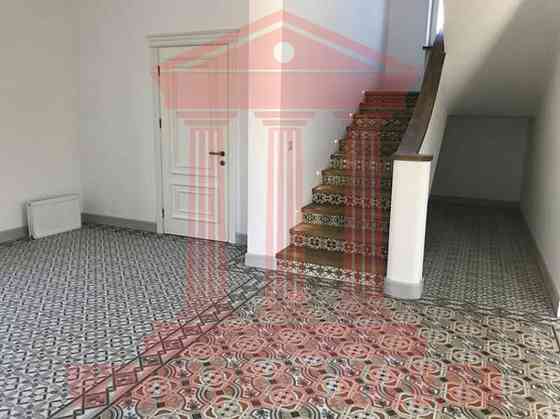 Продаж 3-поверховий Будинок з ділянкою 15 сот 270 кв.м   Київ