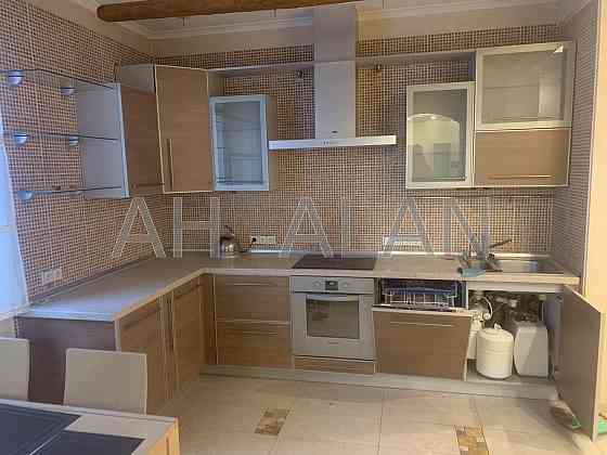 Оренда Будинок 3-кімнатний на Татарська вул., 7 Київ