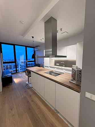 Продаж Квартира 2-кімнатна, 19/23 поверх на Василя Тютюнника вул., д. 28а Київ