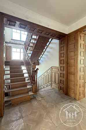 Продаж 2-поверховий Будинок з ділянкою 20 сот 420 кв.м  на Проліскова, 4 Briukhovychi (Peremyshlianskyi raion)