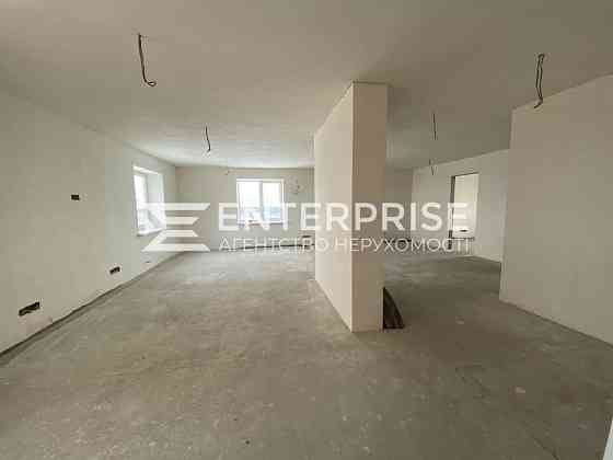 Продаж Квартира 3-кімнатна, 25/25 поверх на вул. Осенняя Київ