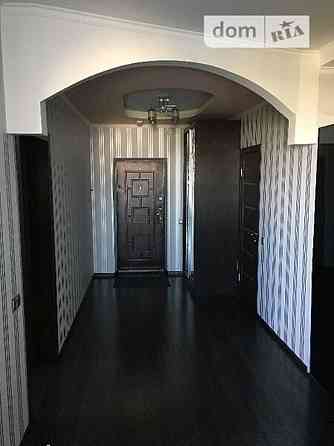 Оренда Квартира 1-кімнатна, 22/25 поверх на ул. Юрия Шумского, 3г Київ