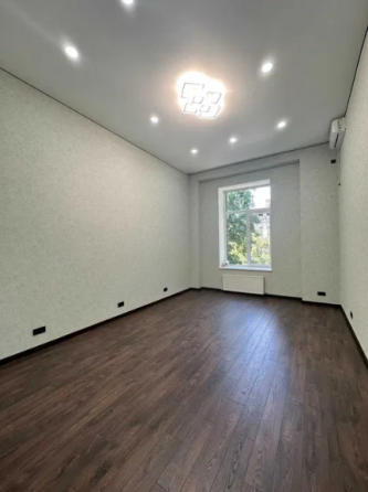 В продаже 2-х комнатная квартира по ул. Маразлиевская Одеса