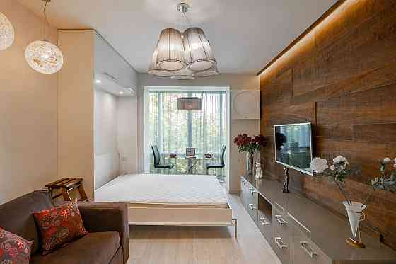 Продаж Квартира 1-кімнатна, 5/5 поверх на Лаврська вул., д. 8 Київ