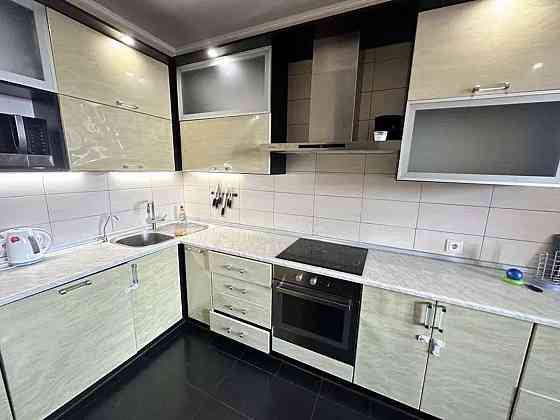 Оренда Квартира 2-кімнатна, 16/17 поверх на пр. Петра Григоренко, 13б Kiev