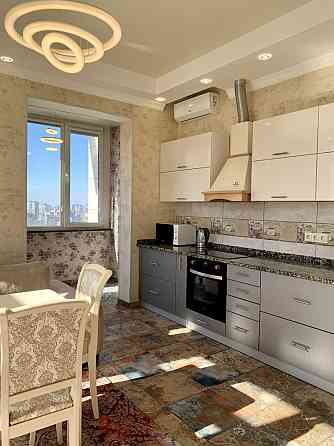 Продаж Квартира 1-кімнатна, 14/23 поверх на Коновальця Євгена вул., д. 34-А Київ