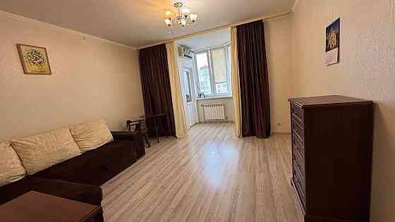 Оренда Квартира 1-кімнатна, 17/23 поверх на Анни Ахматової, 46 Kiev