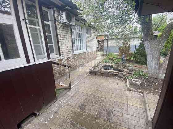 Продаж Будинок 6-кімнатний на вул. Кандаурова Харків