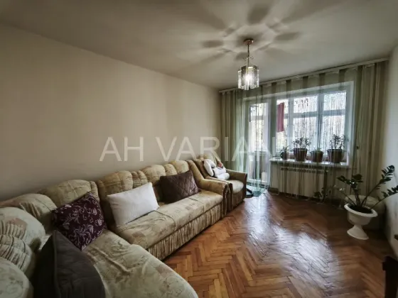 For sale 2-room Apartment 48 sq.m Грушевського 31 Uzhhorod