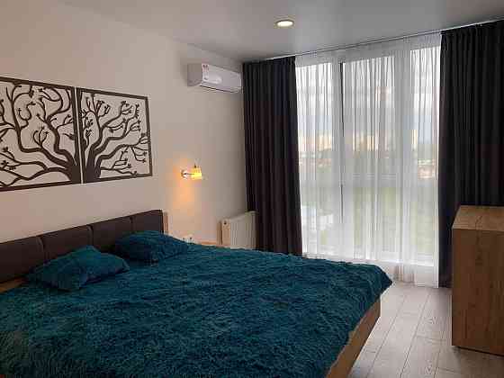 Оренда Квартира 2-кімнатна, 9/10 поверх на ул. Центральная, 19 Київ