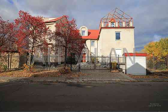 Оренда офісне приміщення на Черняховського вул., 36 приміщень - 12, поверх - 1/3 Kiev