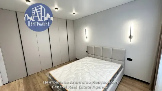 Продаж 1к Квартира 40.5 кв.м вул. Буковинська 62-А Чернівці