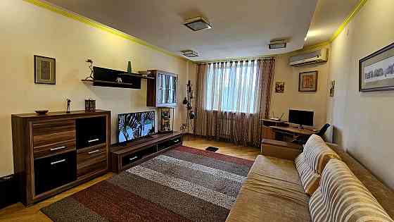 Продаж Квартира 2-кімнатна, 7/14 поверх на Кадетський Гай вул., д. 3 Київ