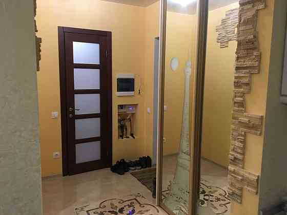 Оренда Квартира 1-кімнатна, 22/25 поверх на Бажана Николая просп., 1 а Київ