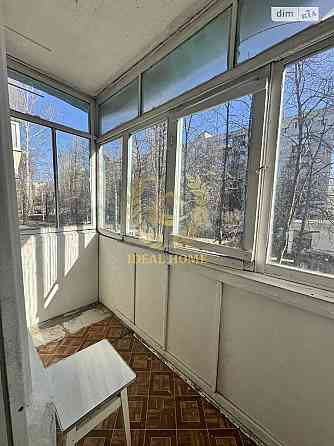 Продаж Квартира 2-кімнатна, 2/5 поверх на Леся Курбаса пр-т, 5 Kiev