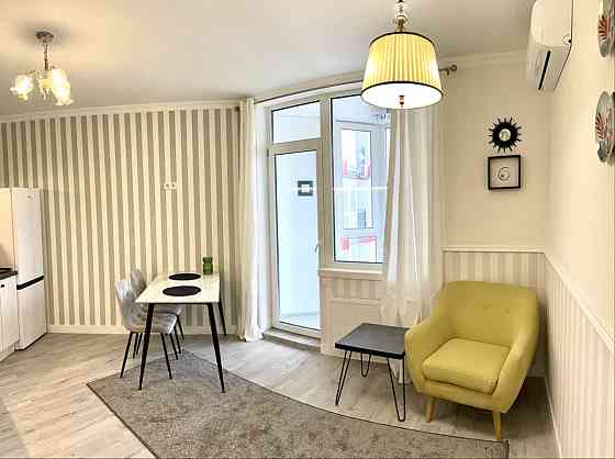 Оренда Квартира 1-кімнатна, 12/22 поверх на Гліба Бабича, 8Г Київ