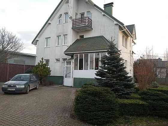 Продаж Будинок 9-кімнатний на вул. Джерельна Рясне-Руське