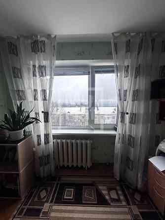 Продаж Квартира 3-кімнатна, 9/9 поверх на вул. Лаврська Киев