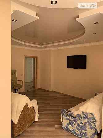 Оренда Квартира 3-кімнатна, 5/36 поверх на Харьковское шоссе Київ