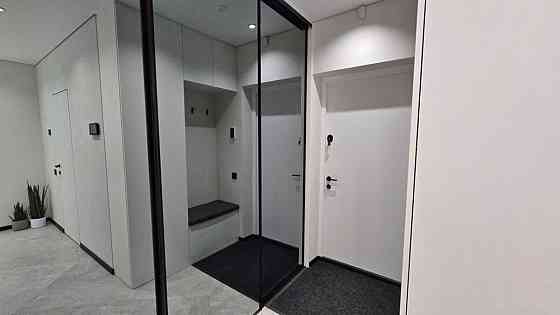 Продаж Квартира 2-кімнатна, 14/25 поверх на Днепровская набережная, 18А Київ