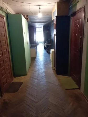 For sale 1-room Room 18.2 sq.m Воскресенский проспект 15В Kiev