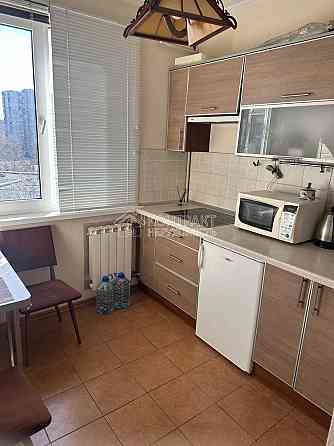 Оренда Квартира 1-кімнатна, 6/9 поверх на вул. Перемоги Kharkiv