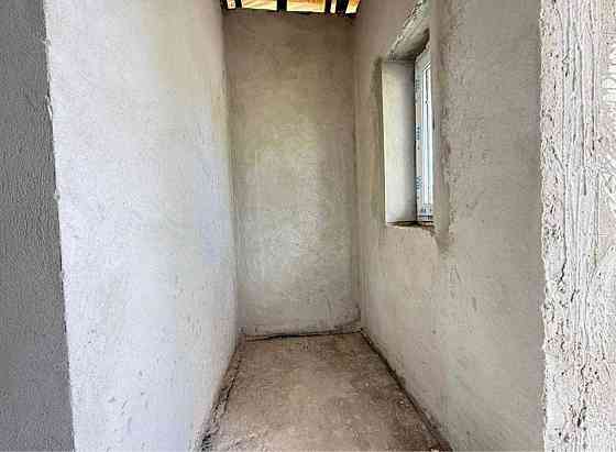 Продаж Будинок 4-кімнатний Запитів