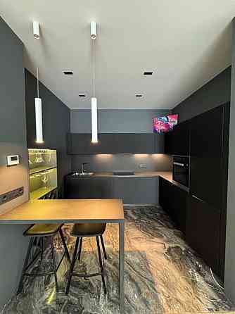 Оренда Квартира 3-кімнатна, 7/30 поверх на Андрія Верхогляда вул. (Михайла Драгомірова), 14А Kiev