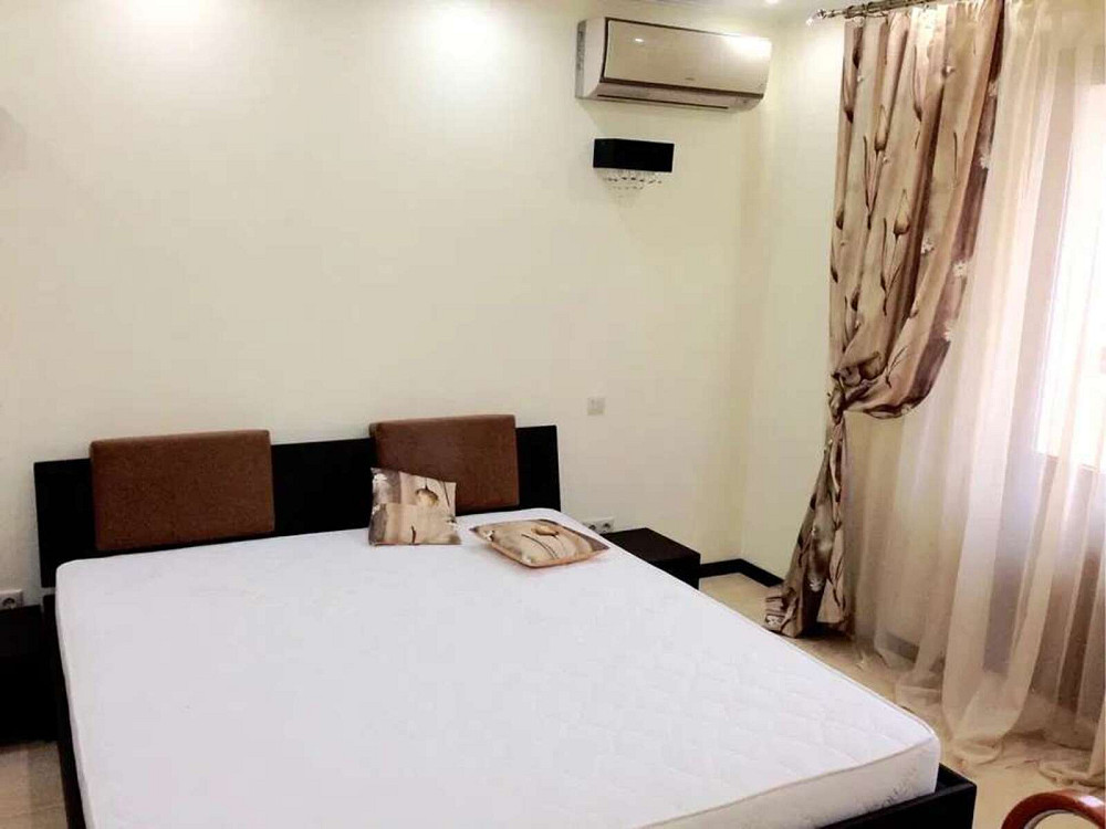 Оренда Квартира 1-кімнатна на ул. Автозаводская, 15а Київ - фото 1