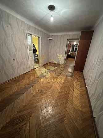 Продається 2 кімнатна квартира в Святошинському районі Киев