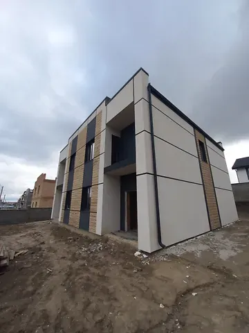 Продаж 2-поверховий   120 кв.м 4 кімн. на Кулика і Гудачека (Макарова) вулиця Рівне - фото 3