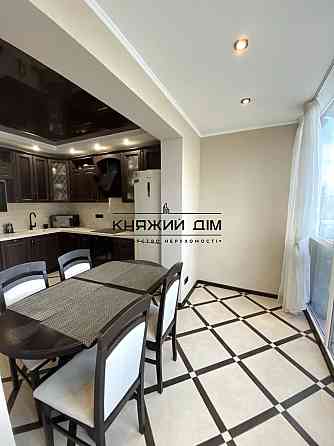 БЕЗ КОМІСІІ ПРОДАЖ 2 к квартира вул. Милославська, 2 код 21146366 Київ