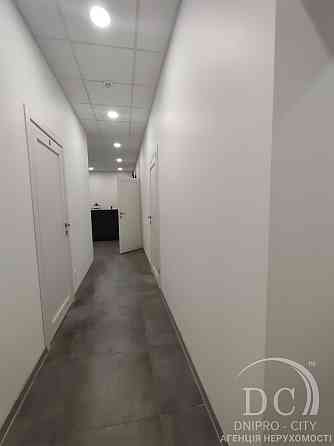 Продаж торгове приміщення на Січеславська Набережна вул., 16б поверх - 1/2 Дніпро