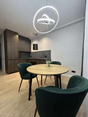 Продаж Квартира 1-кімнатна, 9/22 поверх на Михайла Максимовича, 28к Київ