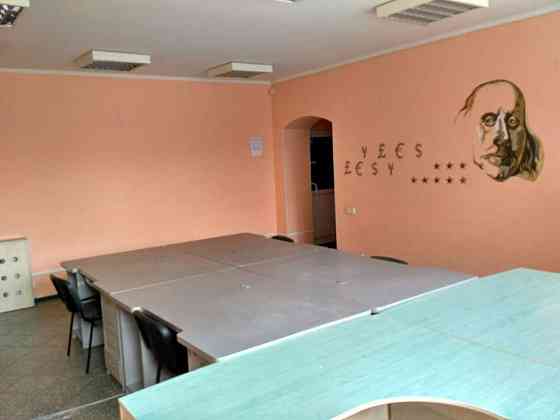 Продаж офісне приміщення на вул. Смілянська, 23 приміщень - 1, поверх - 2/9 Черкаси