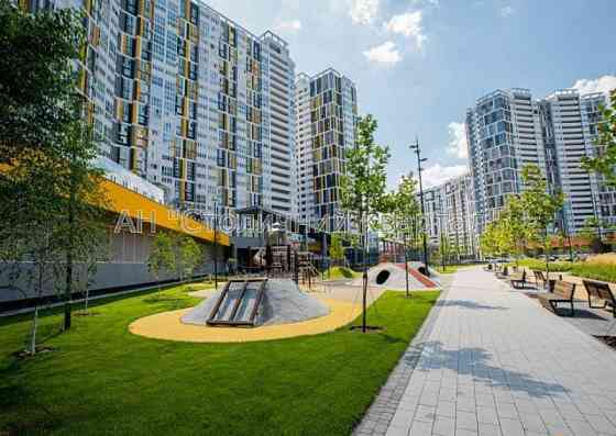 Продаж Будинок 1-кімнатний на Микільсько-Слобідська вул., 8 Киев