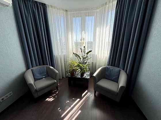 Продаж Квартира 2-кімнатна, 16/25 поверх на Максимовича Михайла вул., д. 3г Kiev