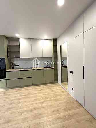 Продаж Квартира 1-кімнатна, 15/20 поверх на вул. Олександра Олеся Київ