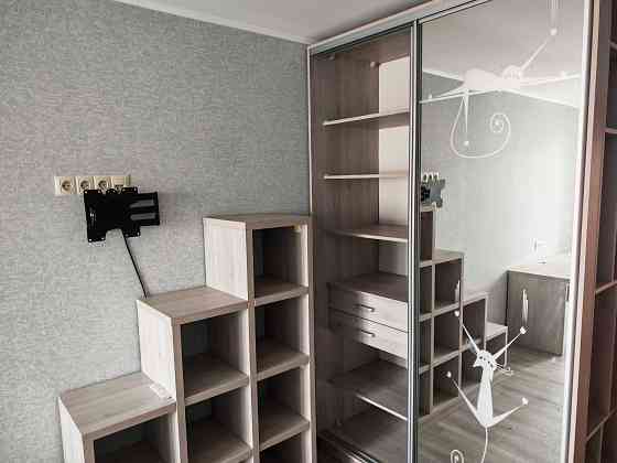 Продаж Квартира 3-кімнатна, 8/9 поверх на Володимира Івасюка вул., д. 32 Київ