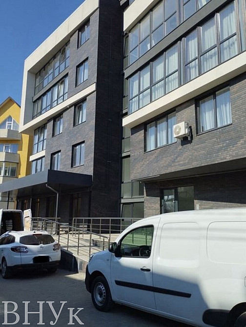 Продаж Квартира 2-кімнатна, 2/5 поверх на Кобринської Чернівці - фото 1