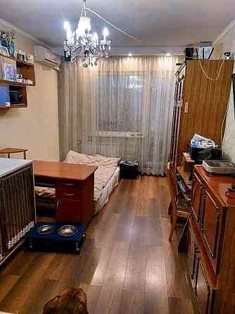 Продаж Квартира 3-кімнатна, 4/14 поверх на Глушкова Академіка вул., д. 61 Київ