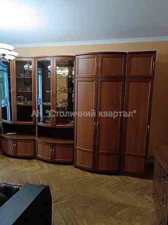 Продаж Гараж/паркомісце на Євгена Коновальця вул., 15/3 2/9 поверх Київ