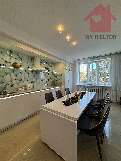 Продаж Будинок  - фото 1