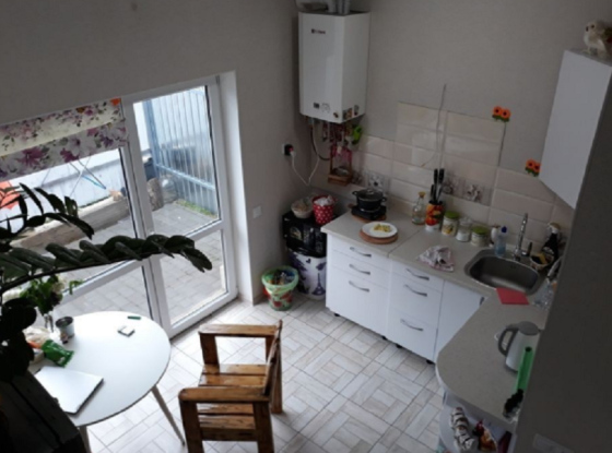 Продам новую квартиру со своим двориком и отоплением на Ленпоселке! Одеса