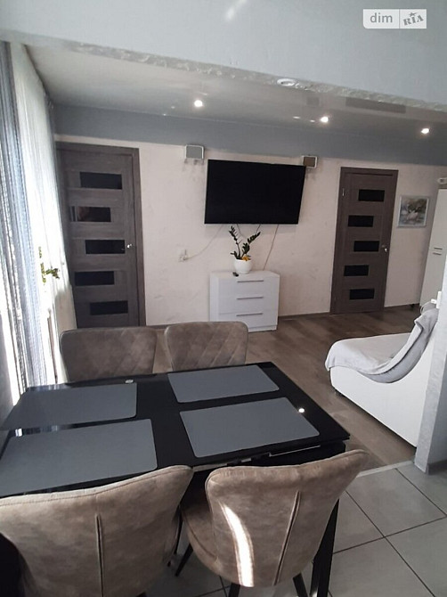 Продаж Квартира 3-кімнатна, 5/5 поверх на вул. Слівенська Тернопіль - фото 2