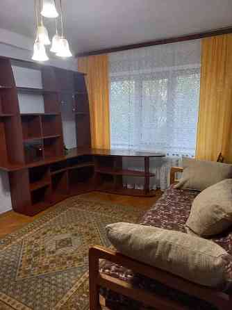 Оренда Квартира 3-кімнатна, 1/5 поверх на Мрії, 18 Київ